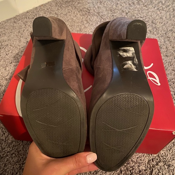 Impo Brown Suede Booties with Bow - Picture 5 of 5